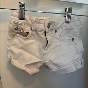 Vineyard Vines White Denim shorts